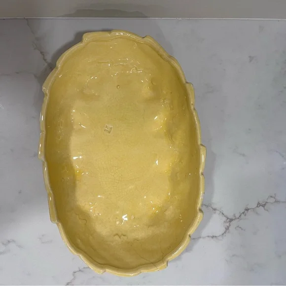Vintage McCoy Yellow Pottery Bowl | Leaf & Swirl Design | Mid-Century Modern MCM - Picture 6 of 8